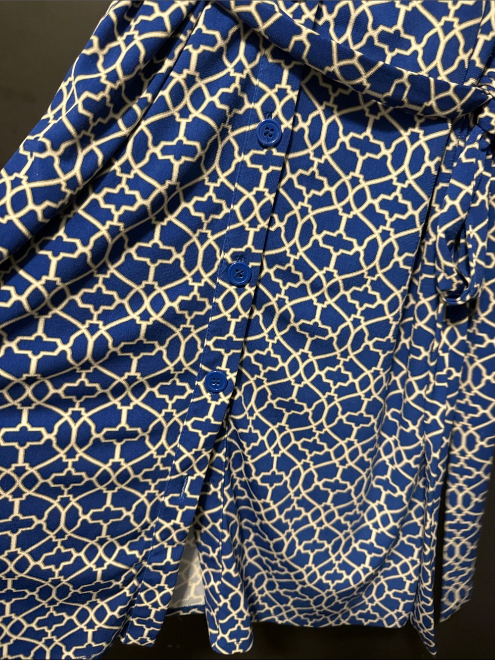 Laundry By Shelli Segal Royal Blue and White Geometric Wrap Midi Dress - Picture 4 of 5